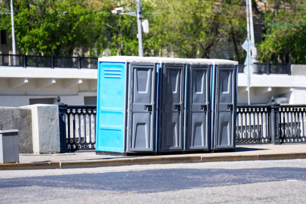Portable Toilet Options We Offer in Olympia Heights, FL